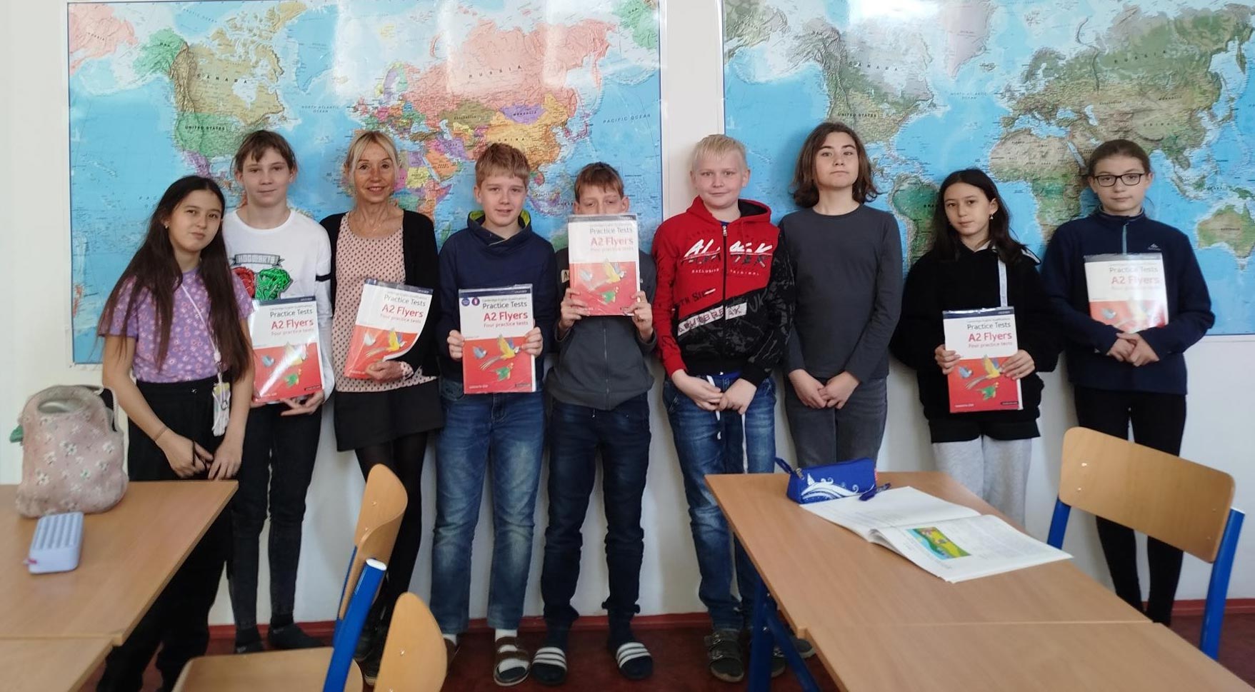 Osm žáků primy a&nbsp;sekundy